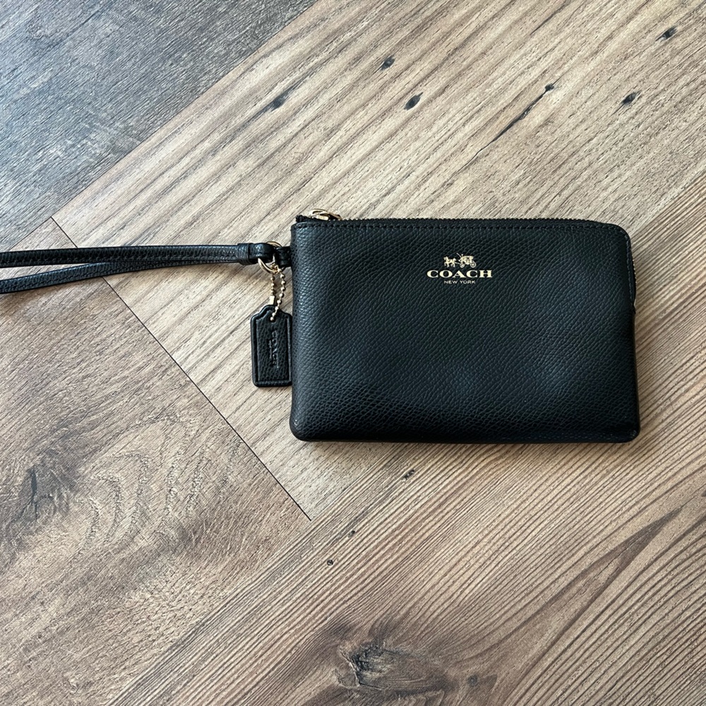 Coach Corner Zip Wristlet
